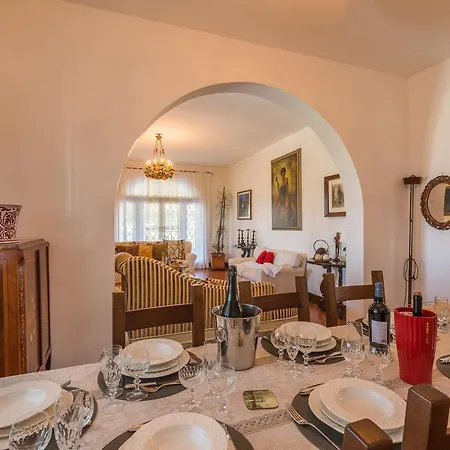 Villa Francesa *